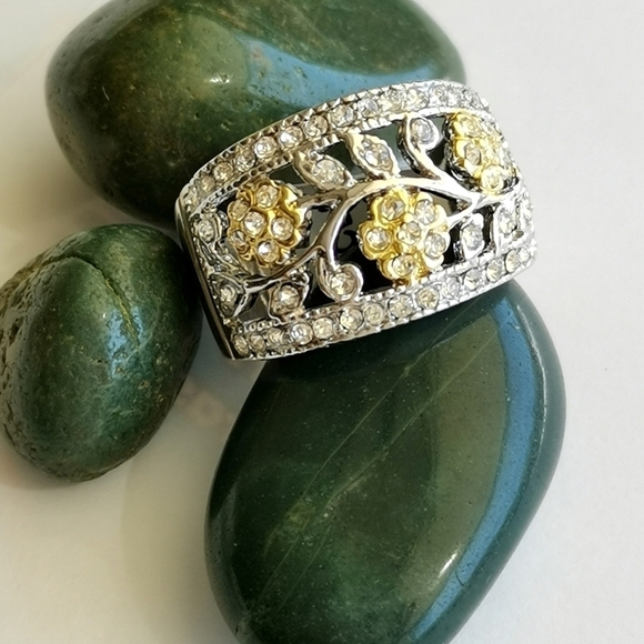 White Gold Yellow 14k Gold vermeil Dome ring filigree floral sz 7 🆕 - Picture 3 of 6